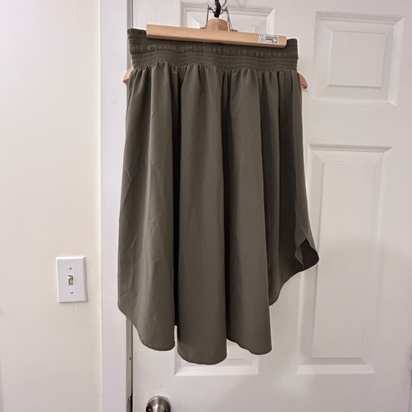 Lululemon olive drab skirt - Picture 2 of 4